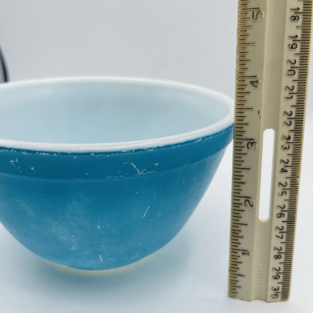 Vintage PYREX 401 Turquoise Blue Mixing Bowl 1.5 Pt 1½ Qt Nesting USA - Picture 6 of 7